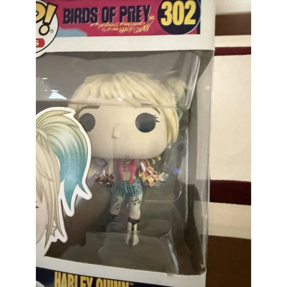 Funko Pop! Heroes Birds of Prey Harley Quinn Caution Tape Figure #302 NIB